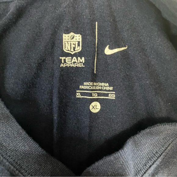 NFL Team Apparel Nike New England Patriots Long Sleeve Pullover Felt Graphic XL - Picture 3 of 7